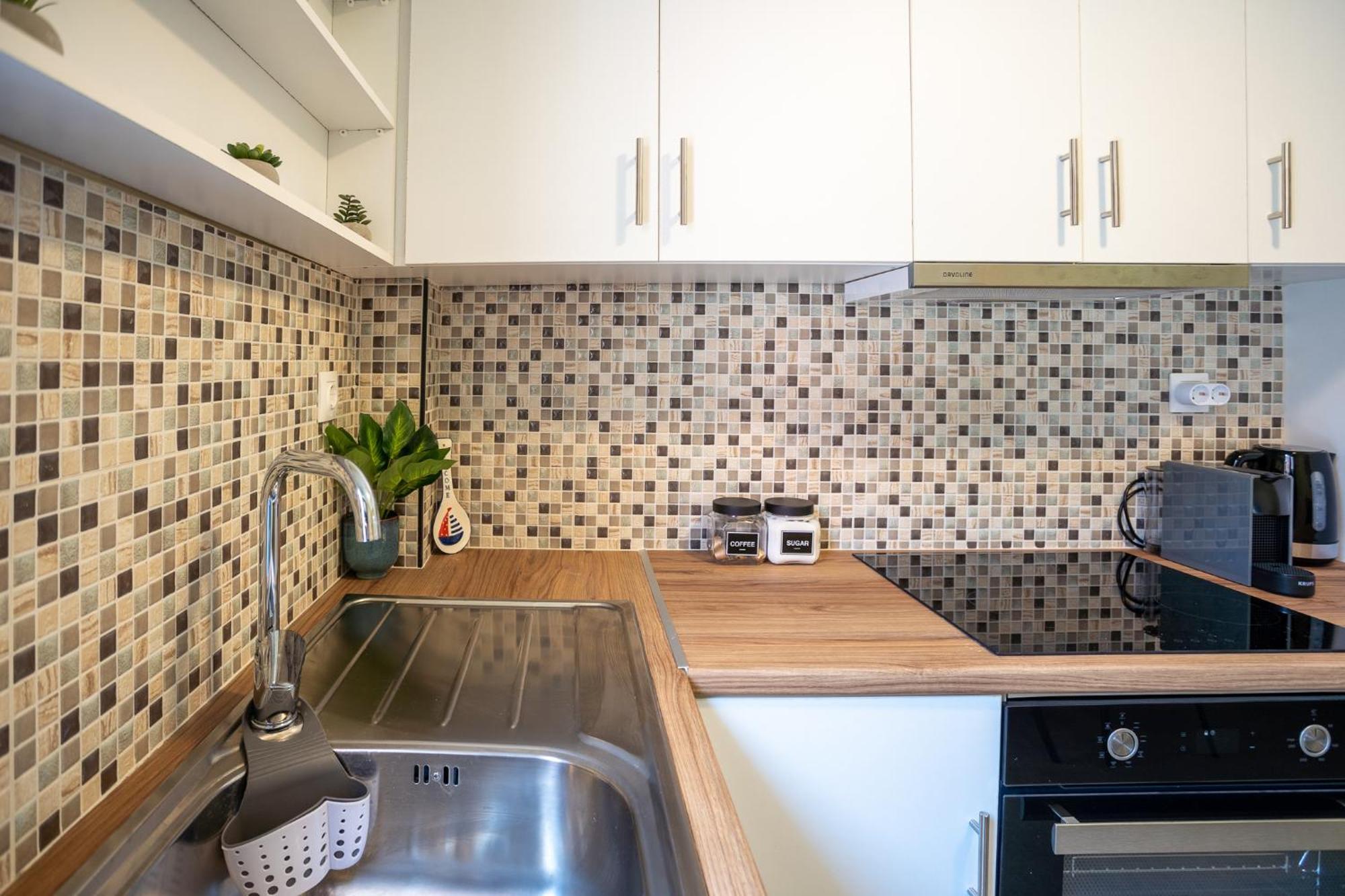 Two Bedroom Apartment, Mytilene Lesvos エクステリア 写真
