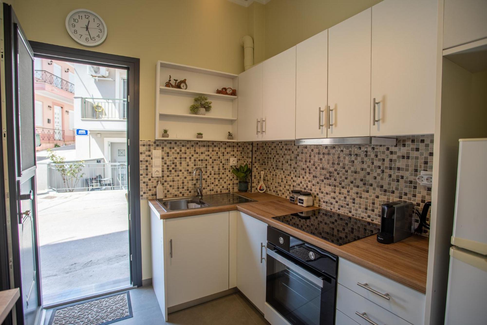 Two Bedroom Apartment, Mytilene Lesvos エクステリア 写真
